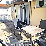 3 Zimmerwohnung In Naehe Uniklinik, Free Parking *