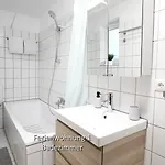 3 Zimmerwohnung In Naehe Uniklinik, Free Parking וירצבורג
