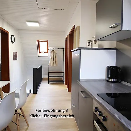 3 Zimmerwohnung In Naehe Uniklinik, Free Parking *