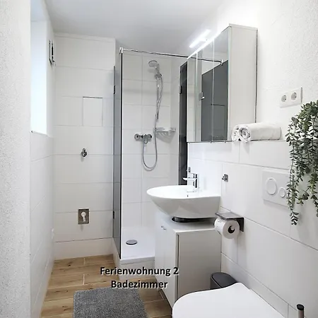 3 Zimmerwohnung In Naehe Uniklinik, Free Parking Würzburg